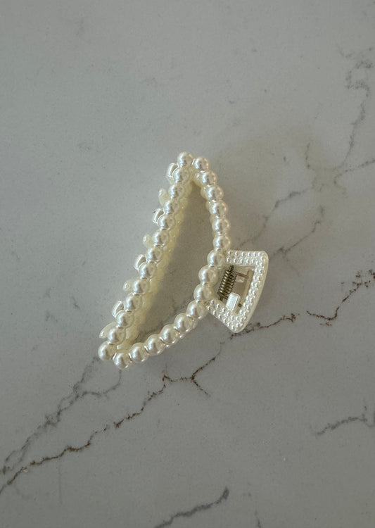 Pearl Claw Clip